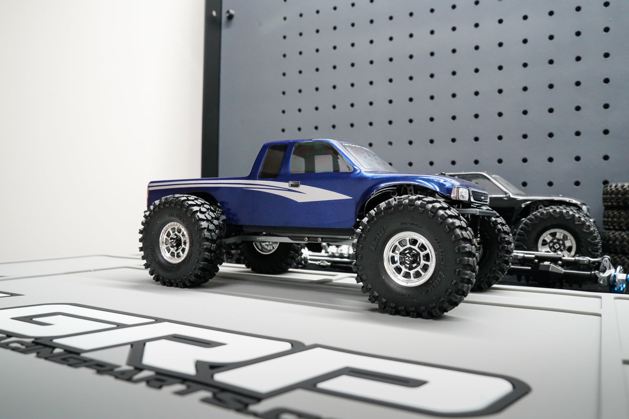 LGRP® ARTR BUILD - 010