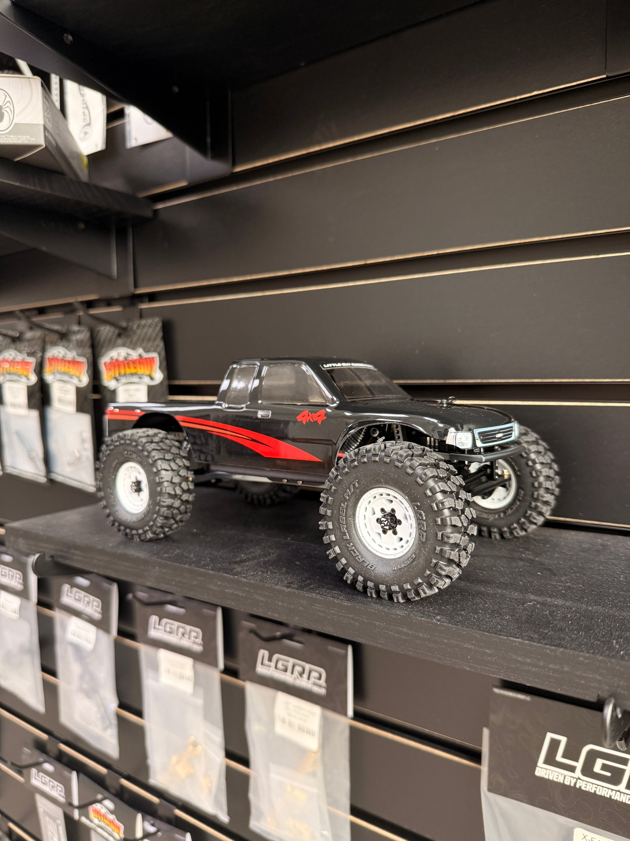 LGRP® ARTR BUILD - 008